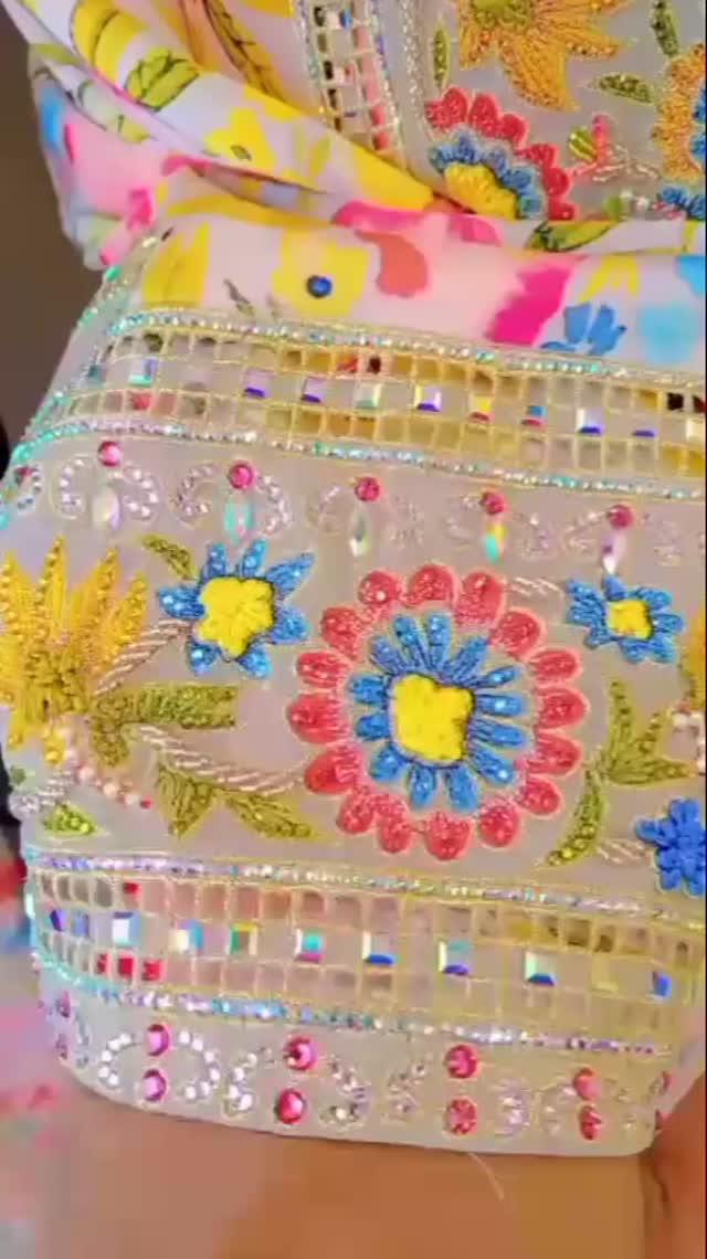 dress embroidery 2